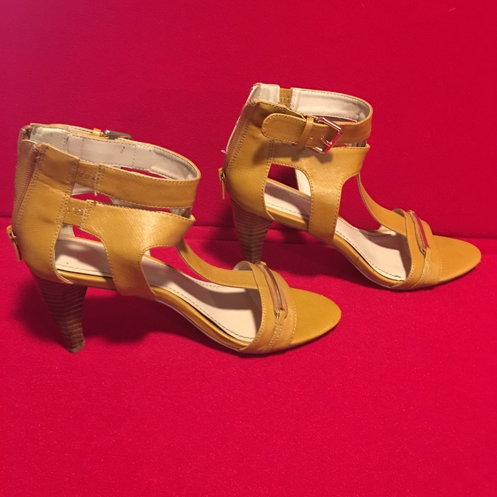 Nine west heel sandals